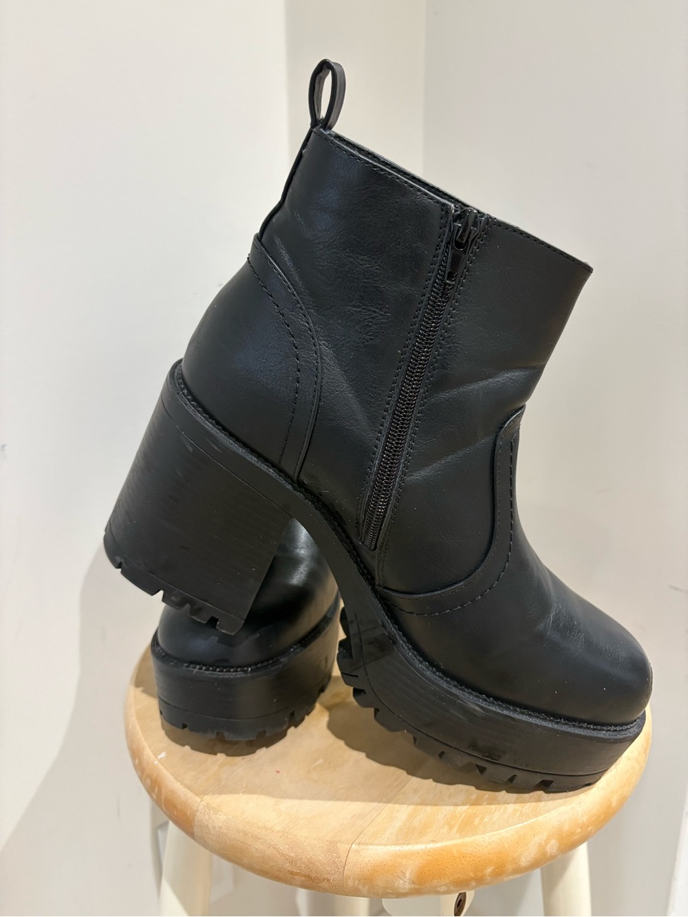 Women's Black Platform Ankle Boots - Chunky Heel - Picture 2 of 6